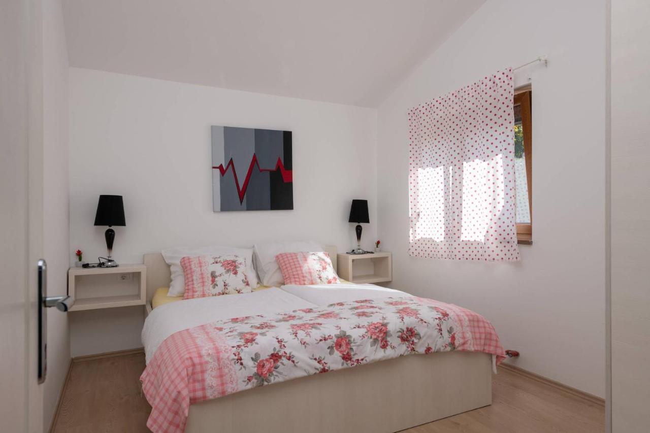 Apartmani Jana Пореч Экстерьер фото